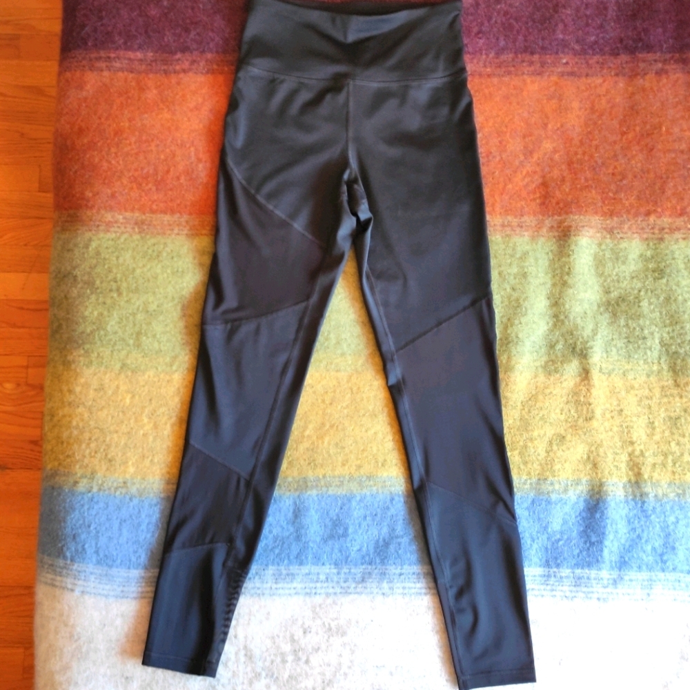 EXP CORE | Asymmetrical Mesh Yoga/Sports Leggings